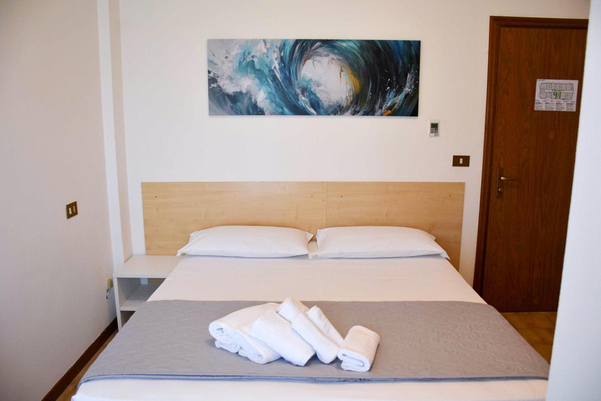 Hotel Umberto Lido di Jesolo Bagian luar foto