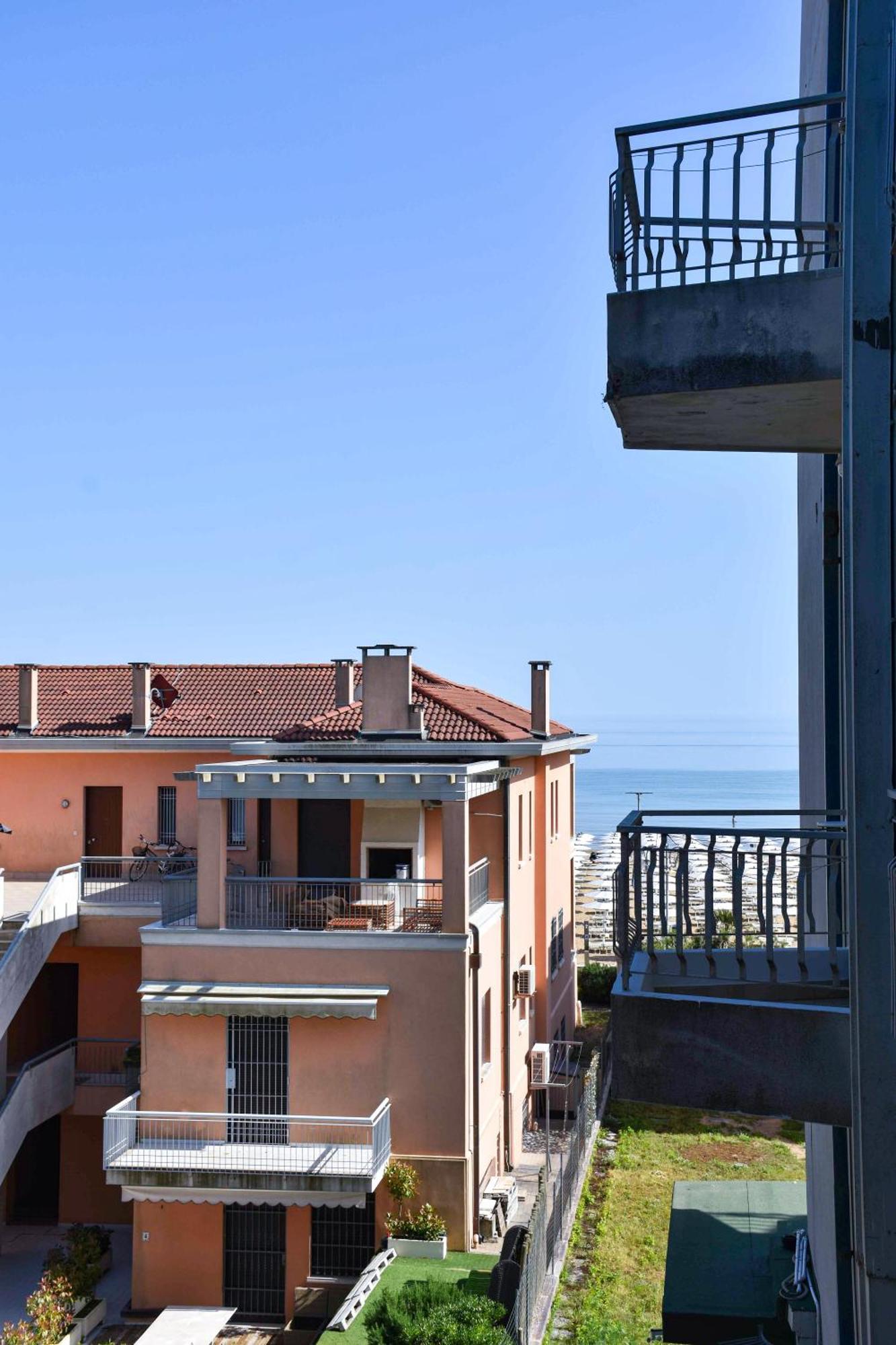 Hotel Umberto Lido di Jesolo Bagian luar foto