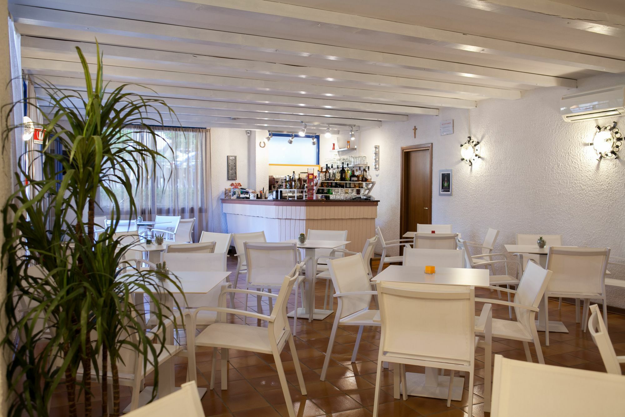 Hotel Umberto Lido di Jesolo Bagian luar foto